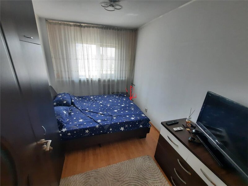 Apartament luminos, 3 camere, aproape de metrou